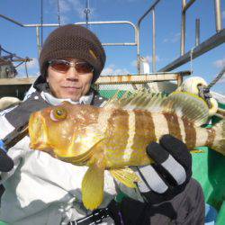 真祐丸 （しんゆうまる） 釣果