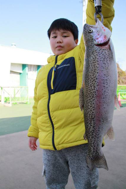 としまえんフィッシングエリア 釣果