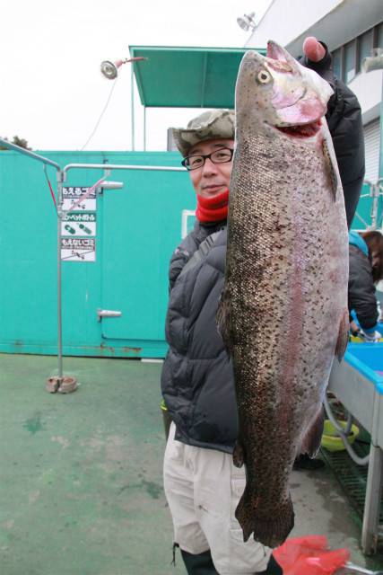 としまえんフィッシングエリア 釣果