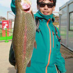 としまえんフィッシングエリア 釣果