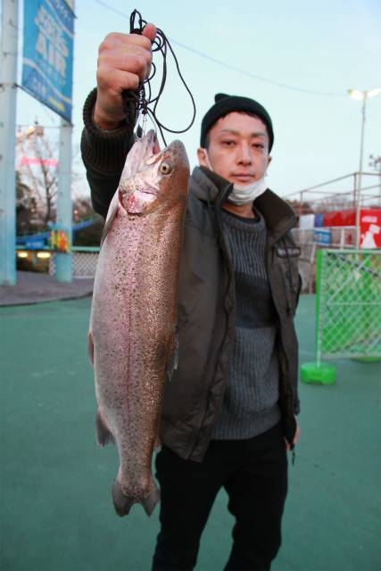 としまえんフィッシングエリア 釣果