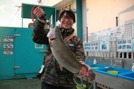 としまえんフィッシングエリア 釣果