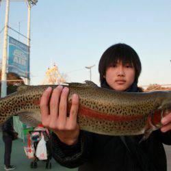 としまえんフィッシングエリア 釣果