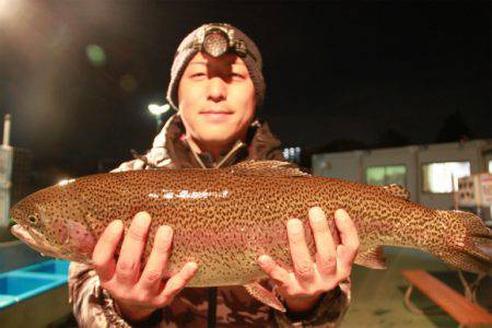 としまえんフィッシングエリア 釣果