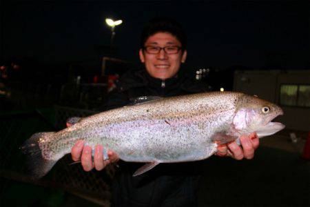 としまえんフィッシングエリア 釣果