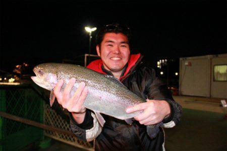 としまえんフィッシングエリア 釣果