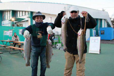 としまえんフィッシングエリア 釣果