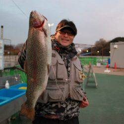 としまえんフィッシングエリア 釣果