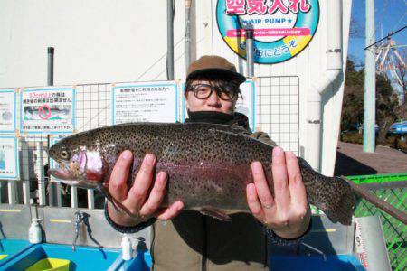 としまえんフィッシングエリア 釣果