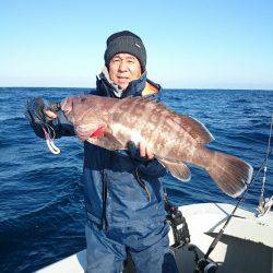 エンペラー 釣果