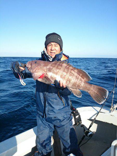 エンペラー 釣果