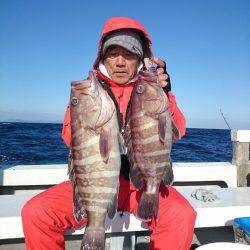 エンペラー 釣果