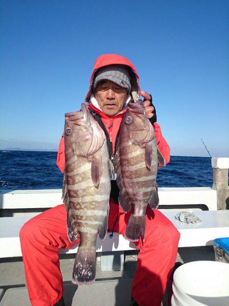 エンペラー 釣果