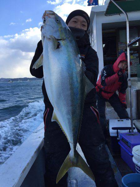 ファイヤードルフィン 釣果