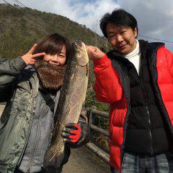 フィッシングレイクたかみや 釣果