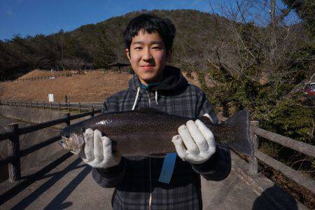 フィッシングレイクたかみや 釣果