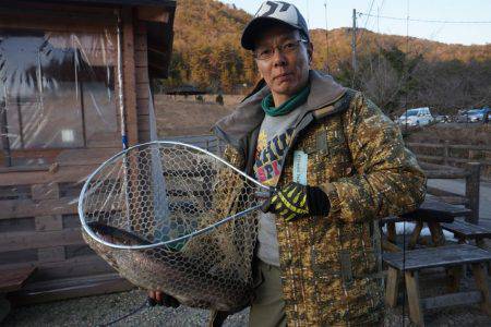 フィッシングレイクたかみや 釣果