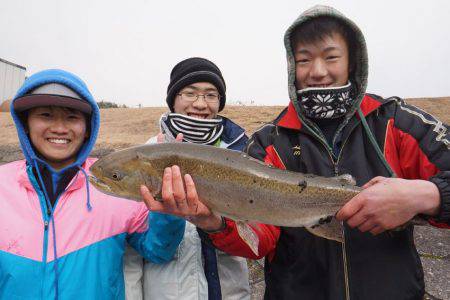 フィッシングレイクたかみや 釣果