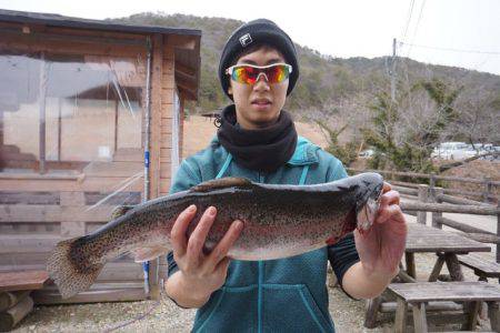 フィッシングレイクたかみや 釣果