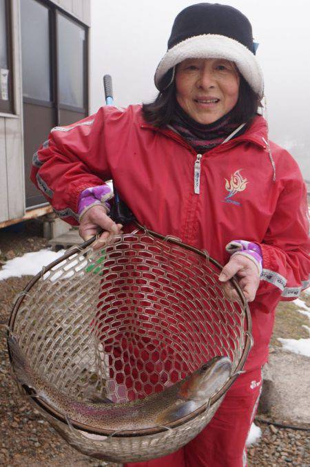 フィッシングレイクたかみや 釣果