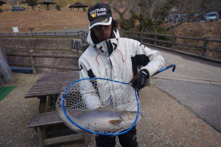 フィッシングレイクたかみや 釣果