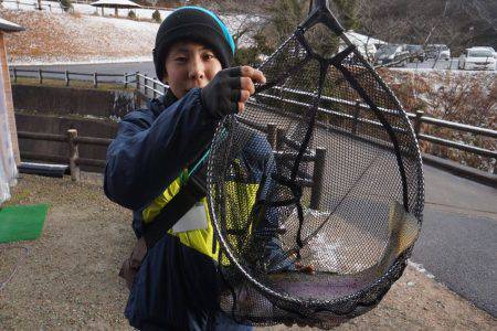 フィッシングレイクたかみや 釣果