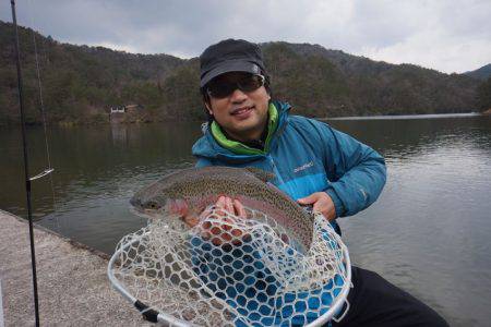 フィッシングレイクたかみや 釣果