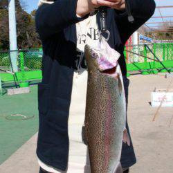 としまえんフィッシングエリア 釣果