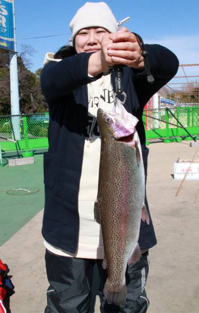としまえんフィッシングエリア 釣果