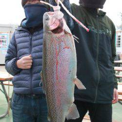 としまえんフィッシングエリア 釣果