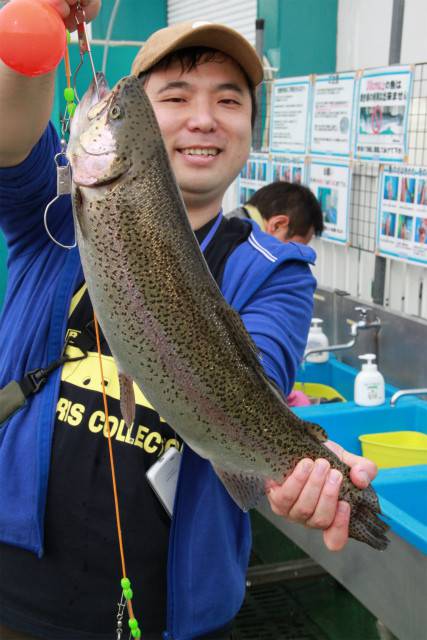 としまえんフィッシングエリア 釣果