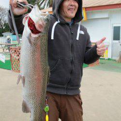 としまえんフィッシングエリア 釣果