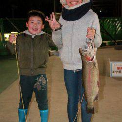 としまえんフィッシングエリア 釣果