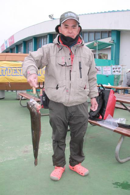 としまえんフィッシングエリア 釣果