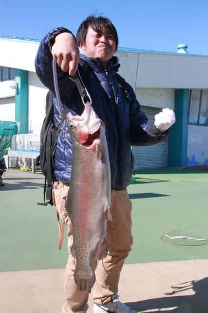 としまえんフィッシングエリア 釣果