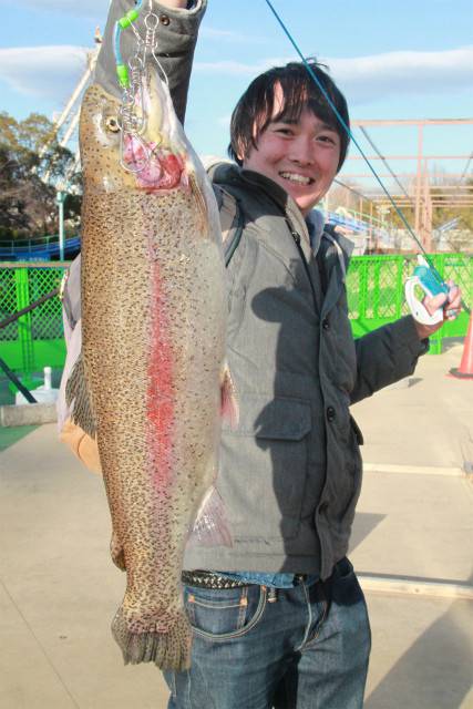 としまえんフィッシングエリア 釣果