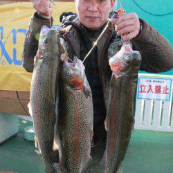 としまえんフィッシングエリア 釣果