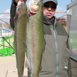 としまえんフィッシングエリア 釣果