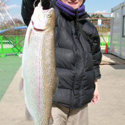 としまえんフィッシングエリア 釣果