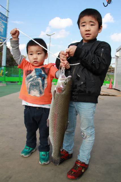 としまえんフィッシングエリア 釣果
