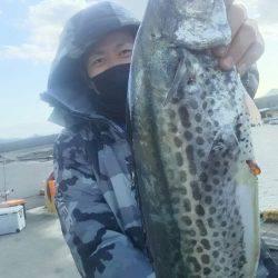 サンマリン 釣果