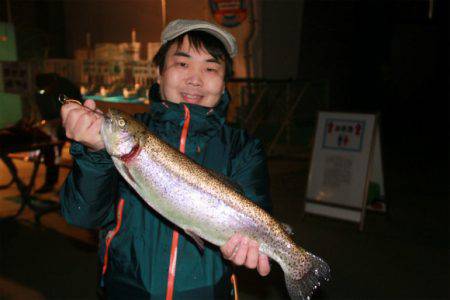 としまえんフィッシングエリア 釣果