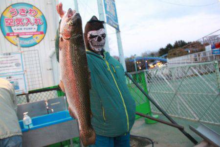 としまえんフィッシングエリア 釣果