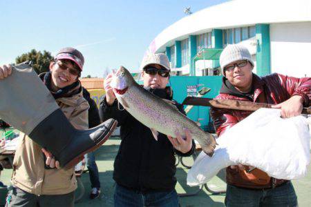 としまえんフィッシングエリア 釣果