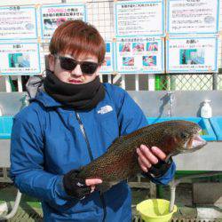 としまえんフィッシングエリア 釣果