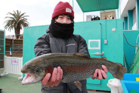 としまえんフィッシングエリア 釣果