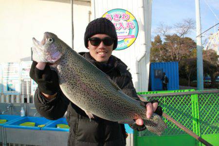 としまえんフィッシングエリア 釣果