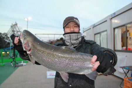 としまえんフィッシングエリア 釣果