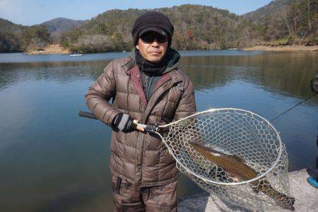 フィッシングレイクたかみや 釣果