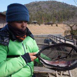フィッシングレイクたかみや 釣果